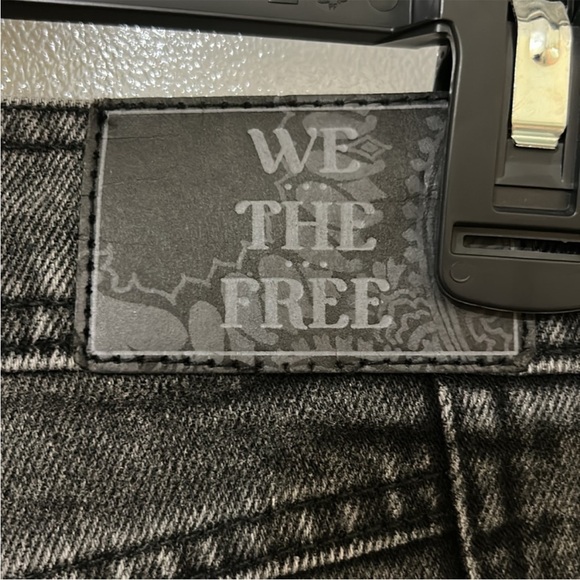 ❤️🔥FIRM PRICE❤️🔥 Free people We the free Xena Slim Straight Jeans - Picture 11 of 12